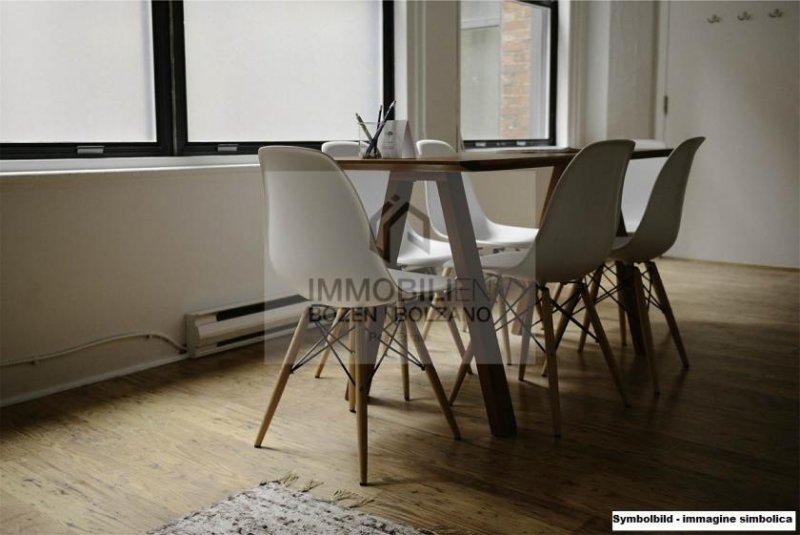 Bozen Kleines Büro in Bozen Süd zu vermieten Gewerbe mieten