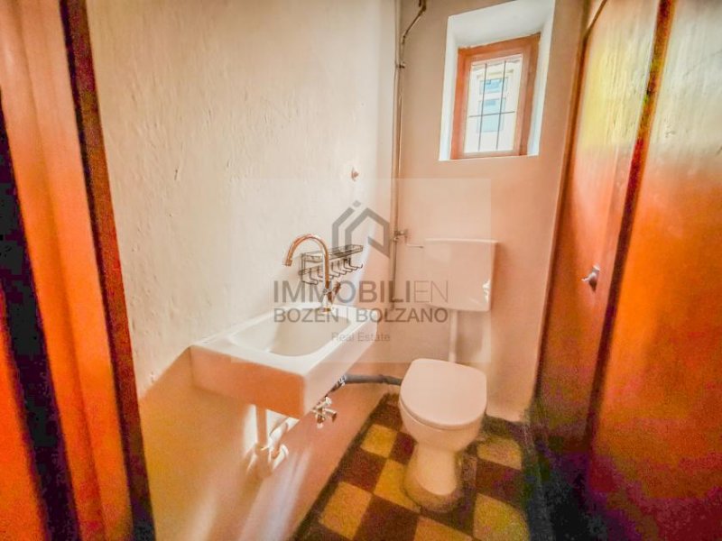 Bozen Kleines Geschäft in optimaler Lage im Zentrum zu vermieten Gewerbe mieten