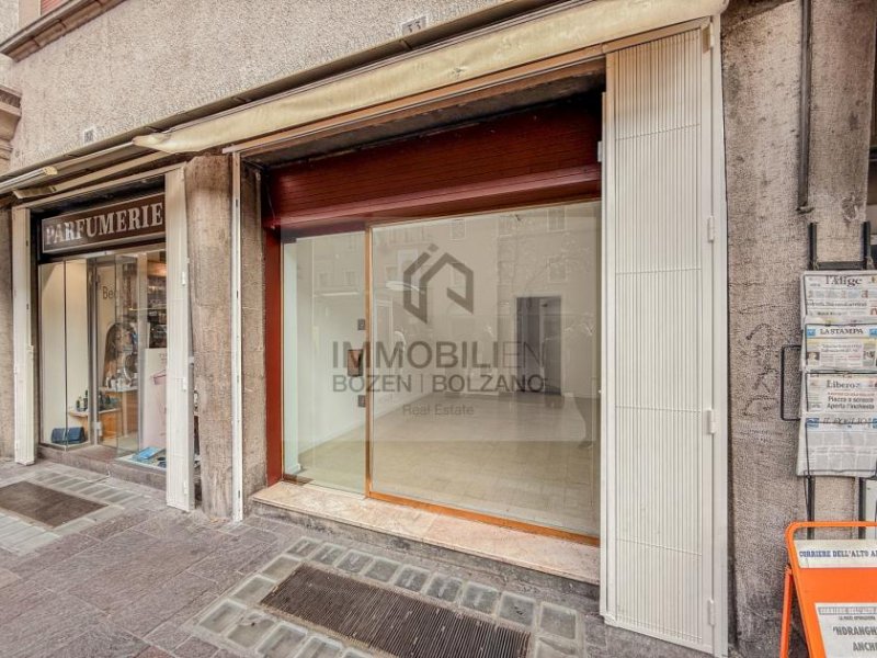 Bozen Kleines Geschäft in optimaler Lage im Zentrum zu vermieten Gewerbe mieten