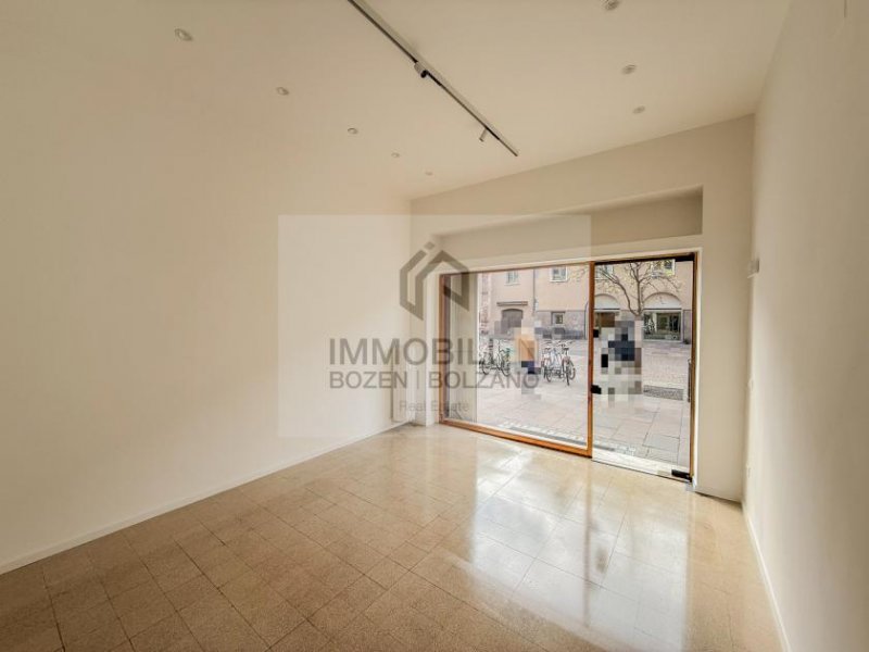 Bozen Kleines Geschäft in optimaler Lage im Zentrum zu vermieten Gewerbe mieten