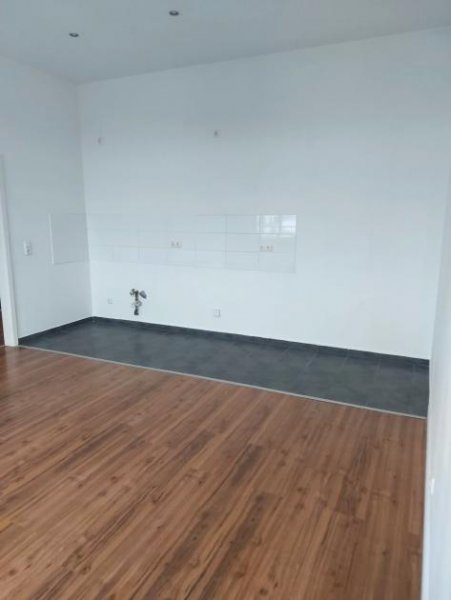 Magdeburg Wohnen im grünen helle schöne 2-R.-Wohnung ca.70m2 im 1.OG zu vermieten . Wohnung mieten