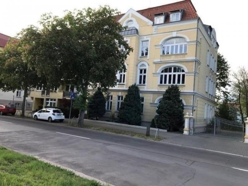 Magdeburg Repräsentative Villa mit historischem Charme
ca.75 m² Gewerbefläche im Erdgeschoss Gewerbe mieten
