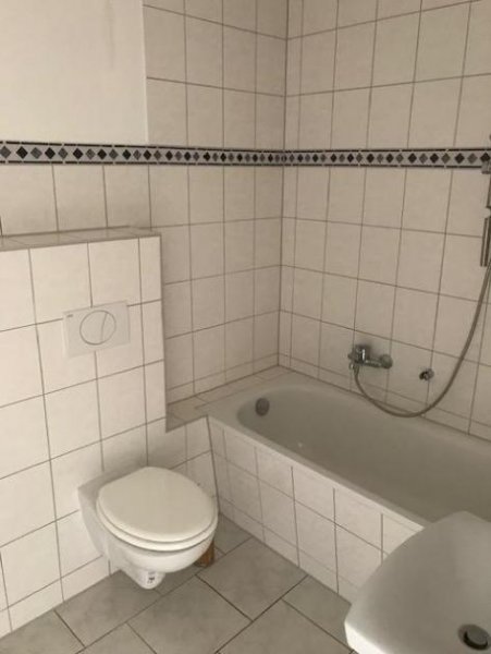 Magdeburg Gemütliche schöne 1,5-R-Wohnung 1.OG mit Balkon EBK.ca.40 m² in MD- Sudenburg zu vermieten . Wohnung mieten
