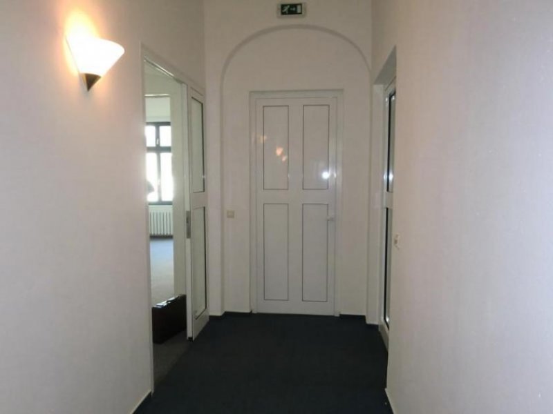 Magdeburg Prov.-frei: HERRLICHE AUSSICHT+DSL+FAHRSTUHL- ALLES DA FÜR SOLVENTE MIETER Gewerbe mieten