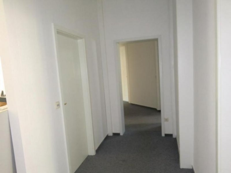 Magdeburg Prov.-frei: HERRLICHE AUSSICHT+DSL+FAHRSTUHL- ALLES DA FÜR SOLVENTE MIETER Gewerbe mieten