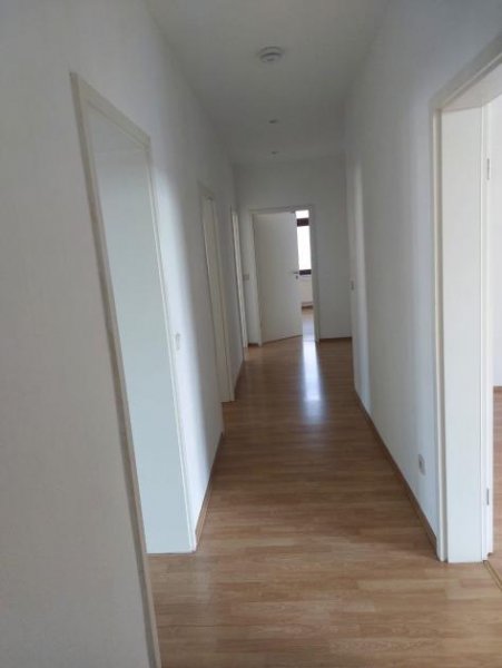 Magdeburg Sehr schöne 4 R.-Wohnung in MD-Sudenburg im 4.OG.mit BLK ca.113,36m zu vermieten. Wohnung mieten