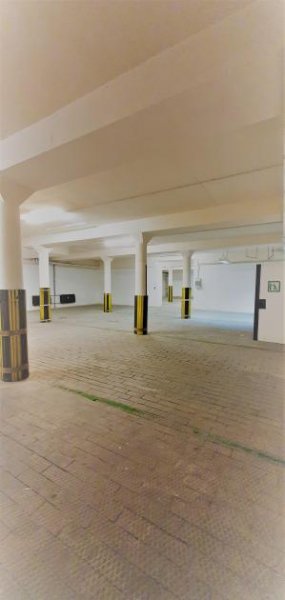 Magdeburg Preiswerte Lagerräume / Rampe zu vermieten Gesamtnutzfläche 1170m² auch als Teilfläche zu vermieten Gewerbe mieten