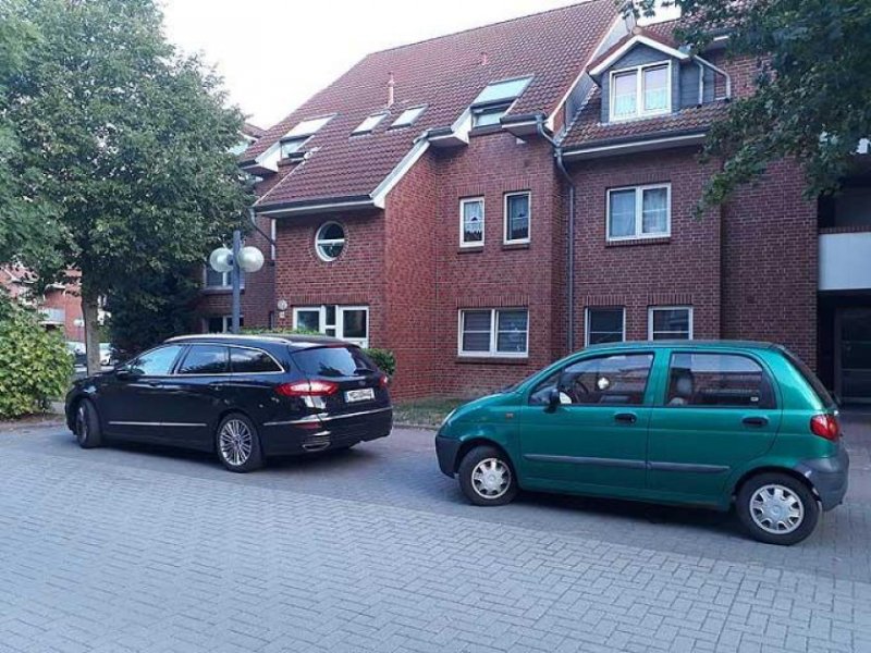 Angern 1. OG mit Balkon und Stellplatz: attraktive 3-Zimmer-Wohnung in Hermsdorf Wohnung mieten