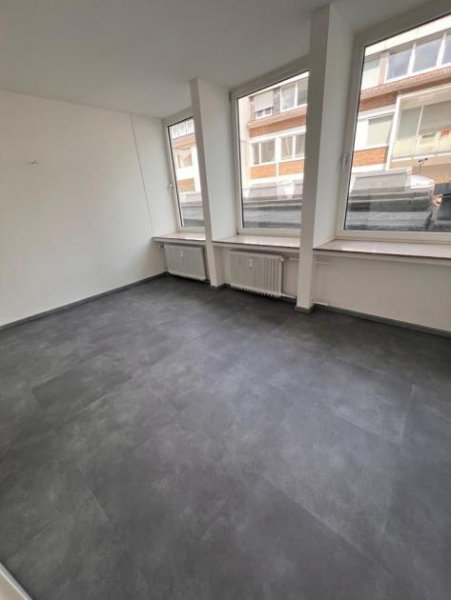 Düsseldorf hochwertige Büro-/Praxisfläche Top-Zustand * direkt vom Eigentümer *EDV-Verkabelung *BAP-Beleuchtung Gewerbe mieten