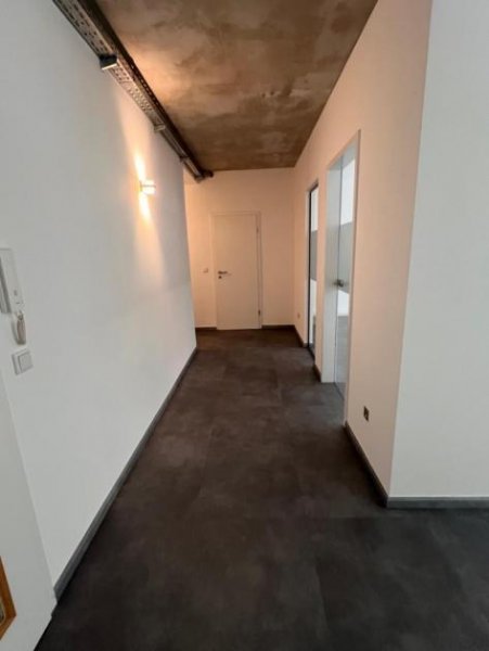 Düsseldorf hochwertige Büro-/Praxisfläche Top-Zustand * direkt vom Eigentümer *EDV-Verkabelung *BAP-Beleuchtung Gewerbe mieten