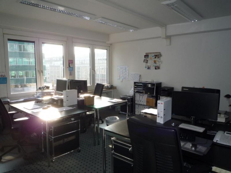 Düsseldorf !!! PROVISIONSFREIE VERMIETUNG: BÜROETAGE BERLINER ALLEE IN DIREKTER KÖNÄHE !!! Gewerbe mieten