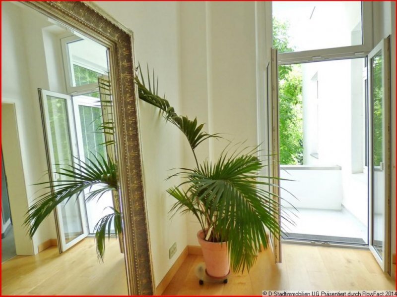 Düsseldorf Exclusive penthouse-flat with nice terrace and in walking distance of the river Rhine Wohnung mieten