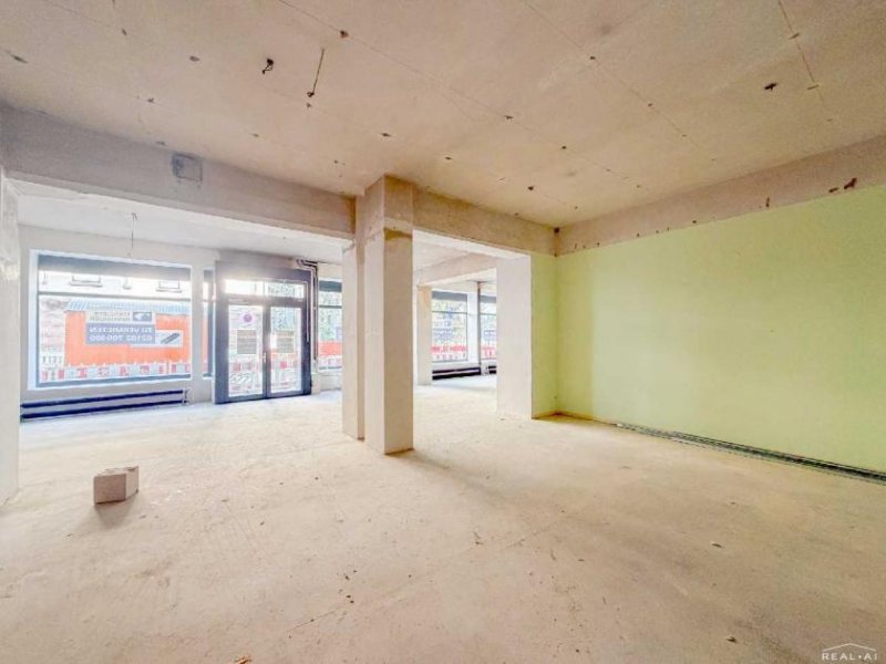 Düsseldorf Ladenlokal mit ca. 25m Schaufensterfront in Düsseldorf-Bilk Gewerbe mieten