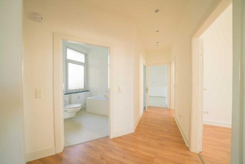 Düsseldorf Düsseldorf-Grafenberg: Lichtdurchflutete 3-Zimmer-Wohnung in zentraler Lage Wohnung mieten