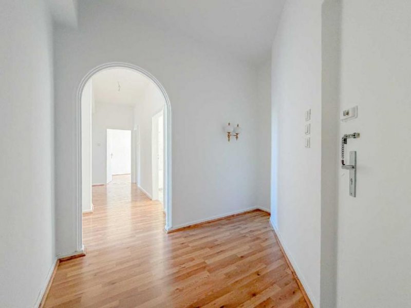 Düsseldorf Düsseldorf-Grafenberg: Lichtdurchflutete 3-Zimmer-Wohnung in zentraler Lage Wohnung mieten