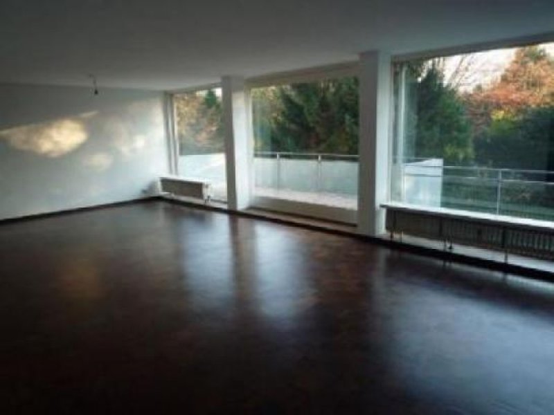 Düsseldorf D-KAISERSWERTH: GROSSER SONNENBALKON MIT TRAUMHAFTEM GRÜNBLICK Wohnung mieten