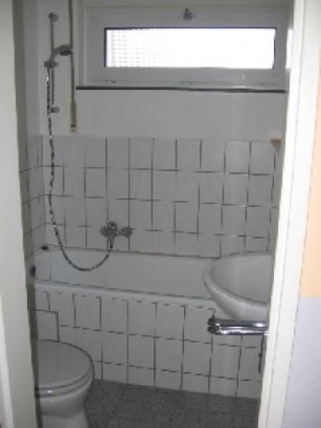 Meerbusch Strümp Ruhig gelegene 3 Zimmer Wohnung mit Süd Balkon in Meerbusch Strümp (Wohnung Miete) Wohnung mieten