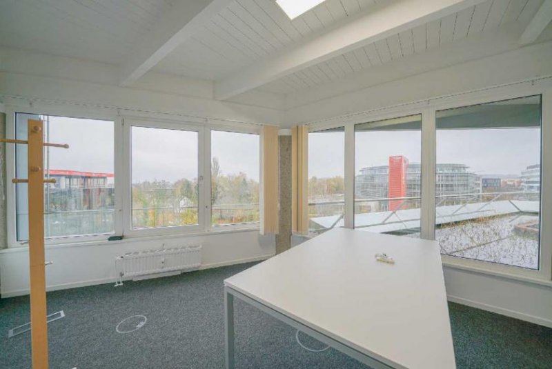 Ratingen Arbeiten mit Weitblick - Bürofläche mit Dachteich in modernem Gebäude Gewerbe mieten