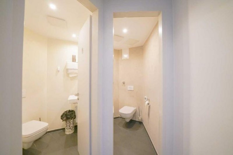 Ratingen Arbeiten mit Weitblick - Bürofläche mit Dachteich in modernem Gebäude Gewerbe mieten