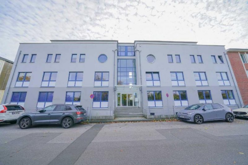 Ratingen Büro-/Praxisfläche mit Option für Serviced Apartment in Ratingen-West Gewerbe mieten