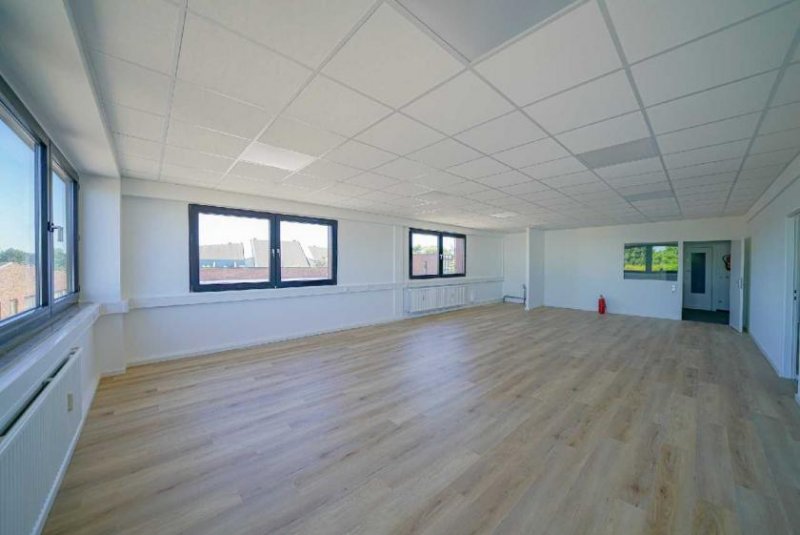 Ratingen Ca. 145 m² großes Einzelbüro mit idealer Anbindung in Ratingen Gewerbe mieten