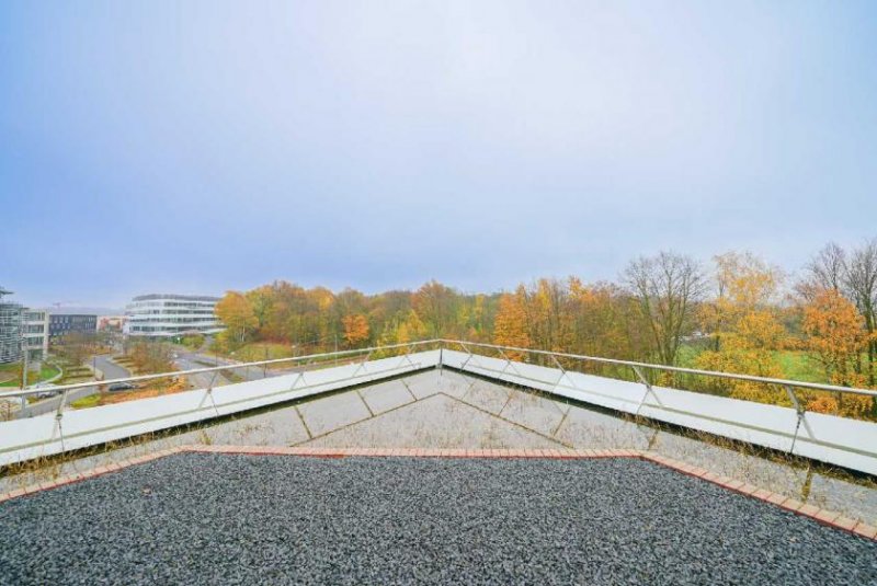 Ratingen Schlüsselfertige Praxis-/Therapiefläche mit Weitblick, Aufzug und Parkplätzen Gewerbe mieten