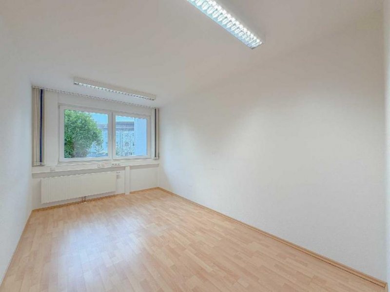 Ratingen Zentrale, moderne und barrierearme Bürofläche in Ratingen-Mitte Gewerbe mieten