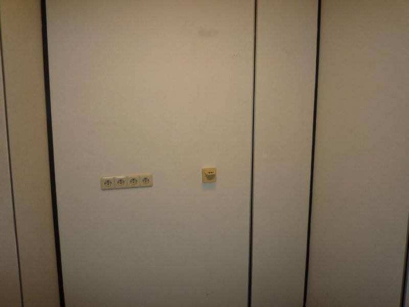 Ratingen !!! FLUGHAFENNÄHE: BÜROFLÄCHEN VON 180 m² BIS 1200 m² !!! Gewerbe mieten