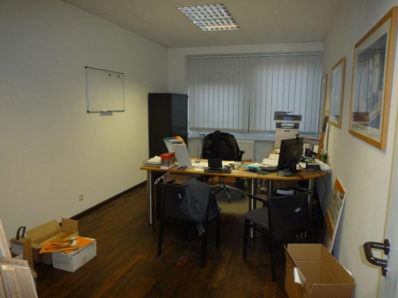 Ratingen !!! FLUGHAFENNÄHE: PROVISIONSFREI LAGERHALLE(441 m²) MIT BÜROS(242m²) !!! Gewerbe mieten