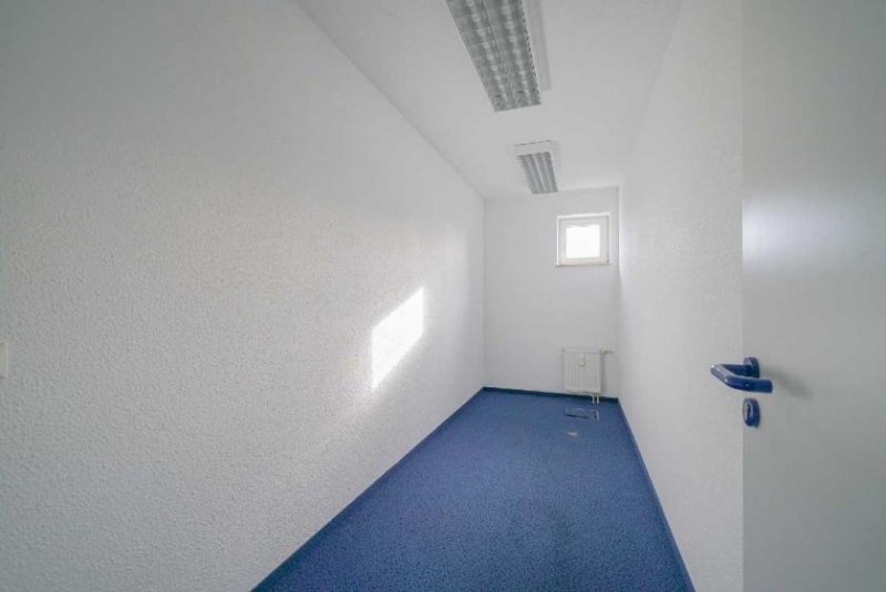 Ratingen Großzügige Bürofläche mit Potential in Ratingen! Gewerbe mieten