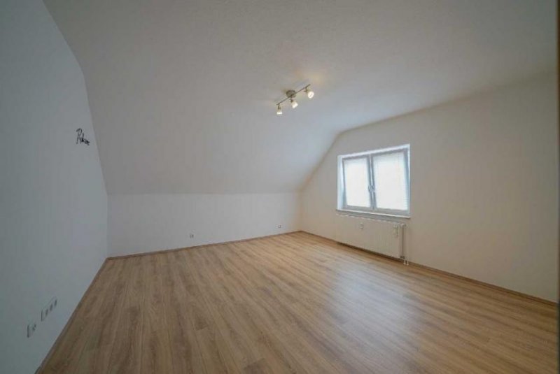 Ratingen Ruhig gelegene 2-Zimmer-Wohnung mit Garten im 1. OG Wohnung mieten