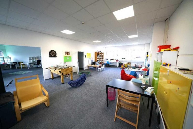 Ratingen Provisionsfrei: Ca. 212 m² Büro-, Praxis- oder Studiofläche in Rtg.-Lintorf Gewerbe mieten