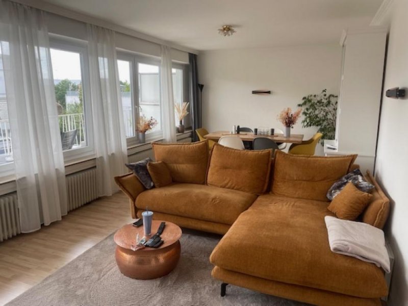 Mönchengladbach 99 m² mit zwei großen Balkonen - mittendrin und hoch über Mönchengladbach Wohnung mieten