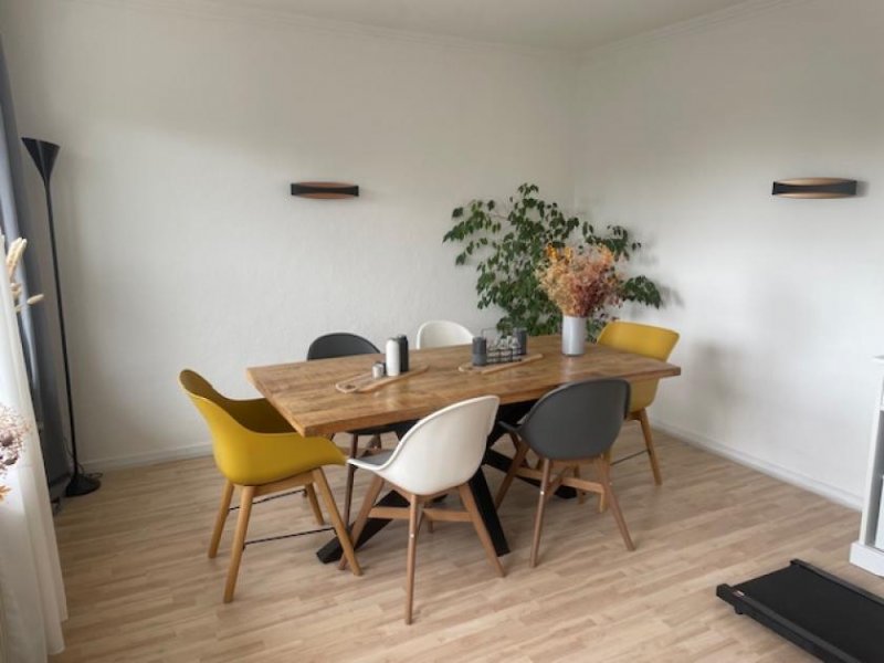 Mönchengladbach 99 m² mit zwei großen Balkonen - mittendrin und hoch über Mönchengladbach Wohnung mieten