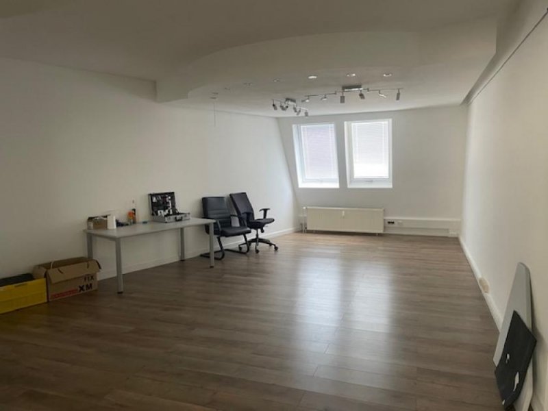 Mönchengladbach Attraktive Büroeinheit mit Vergrößerungsoption zu vermieten Gewerbe mieten