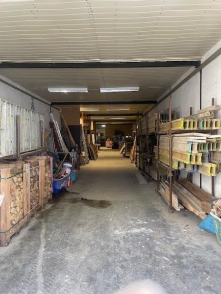 Mönchengladbach Gewerbehalle mit Büro - ideal für ruhigen Handwerksbetrieb Gewerbe mieten