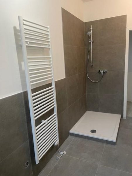 Mönchengladbach Stilvolle Altbauwohnung in Toplage am Bunten Garten
- kernsaniert mit vielen Highlights Wohnung mieten