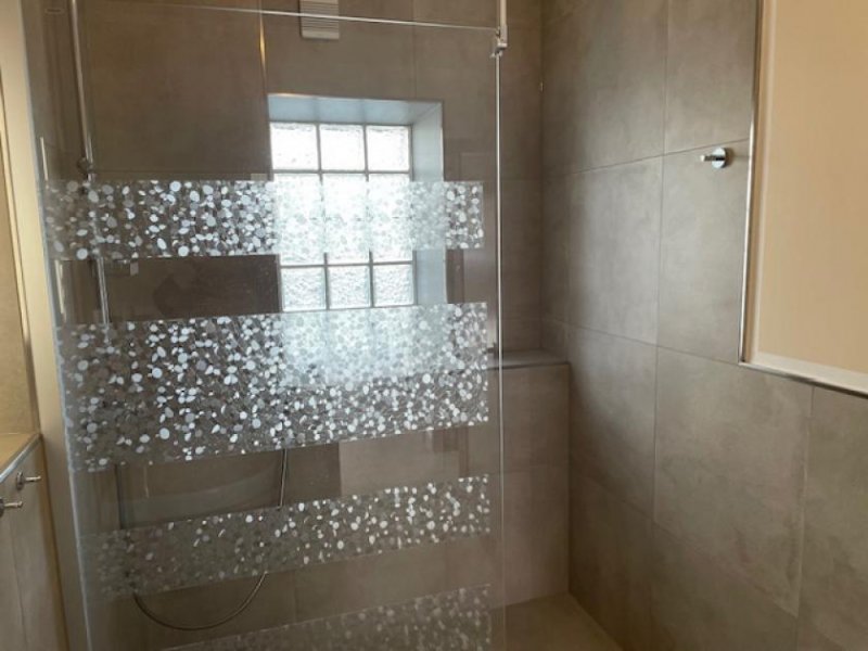Mönchengladbach 84 m² große Erdgeschosswohnung mit großer Sonnenterrasse und modernem Duschbad Wohnung mieten