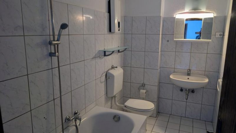 Mönchengladbach Charmante 3,5-Zimmer-Dachgeschosswohnung mit Balkon & Gartennutzung in Odenkirchen Wohnung mieten