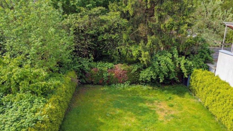 Mönchengladbach Charmante 3,5-Zimmer-Dachgeschosswohnung mit Balkon & Gartennutzung in Odenkirchen Wohnung mieten