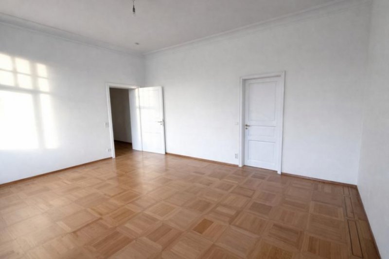 Mönchengladbach Altbaujuwel mit Charakter: Architektur, die man spürt - Ein Haus mit Seele und Geschichte! Wohnung mieten