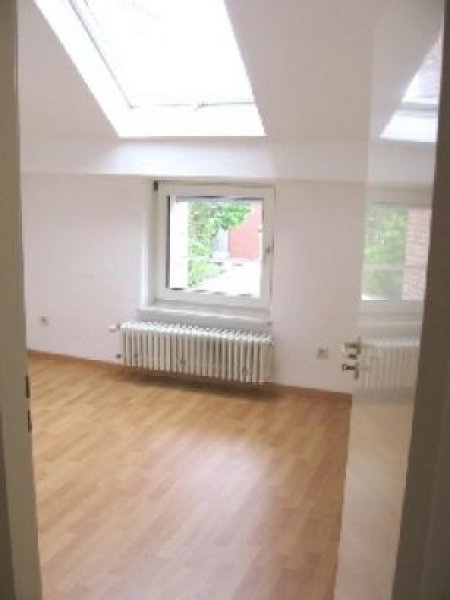 Neuss Exklusiv ausgestattete 4-Zimmer Galeriewohnung Wohnung mieten