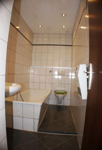 Wuppertal schöne 2 Zimmer Wohnung mit modernem Badezimmer Wohnung mieten