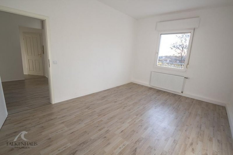 Remscheid Ruhige 4-Zimmer-Wohnung mit Balkon und Fernblick Wohnung mieten