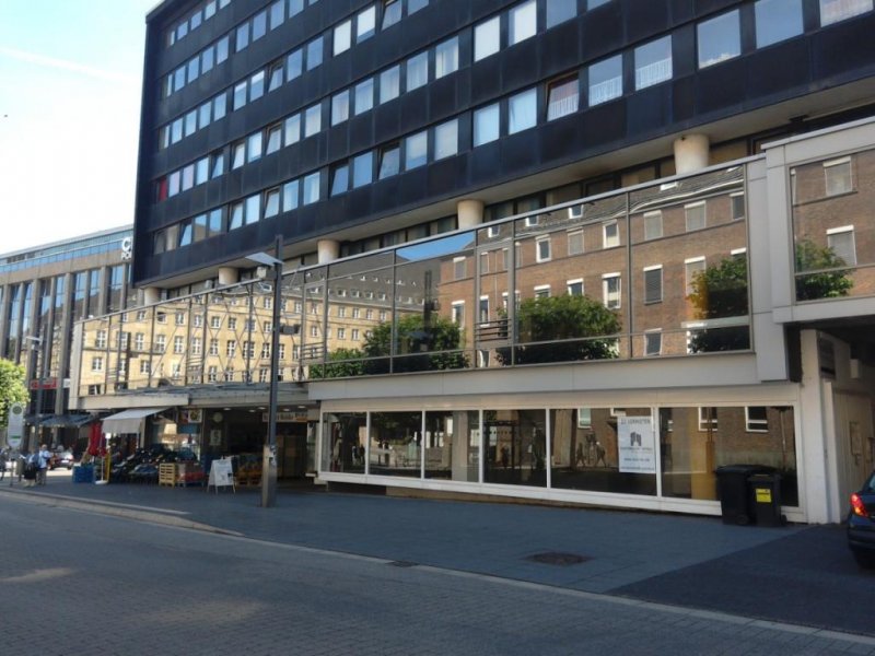 Bochum großes Ladenlokal mit bodentiefen Fenstern gegenüber Bochumer Rathaus/Marktplatz Gewerbe mieten
