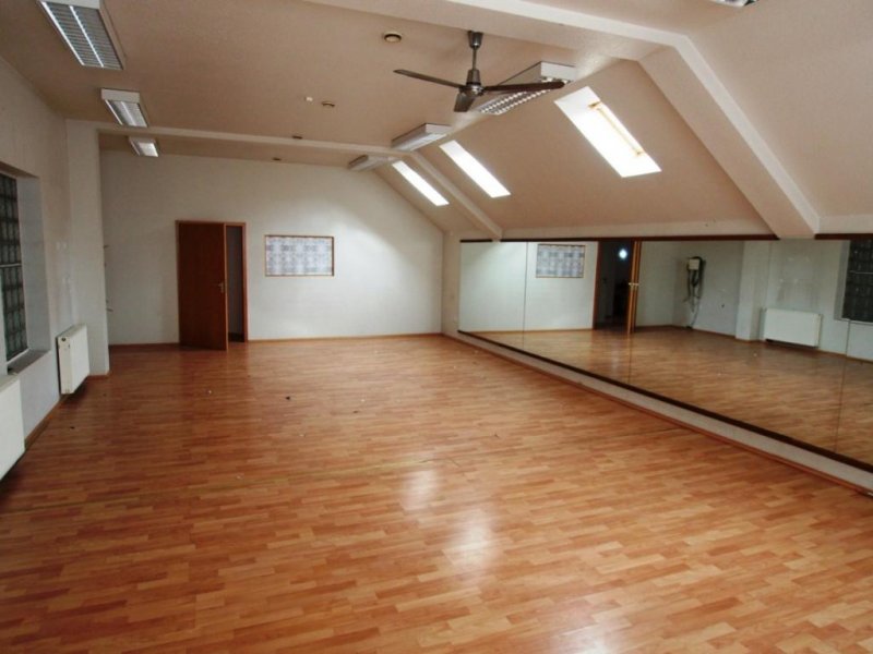 Bochum Bürofläche/Praxisfläche in Bochum mit Wunschaufteilung Gewerbe mieten