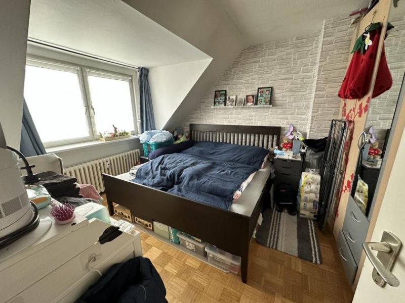 Essen Dachgeschoss Idylle mit drei Zimmern Wohnung mieten