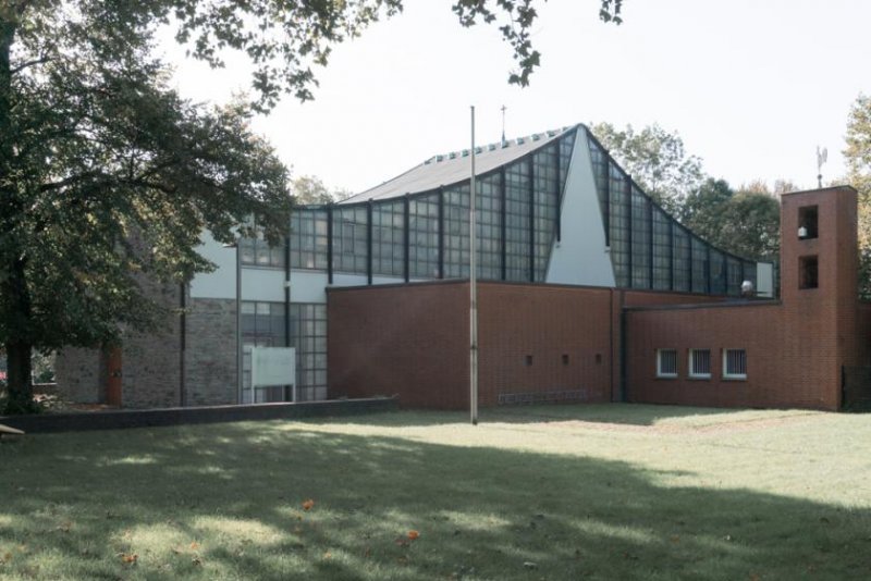 Essen Architektenkirche von Gottfried Böhm am UNESCO-Welterbe Zollverein – außergewöhnliche Gewerbefläche Gewerbe mieten