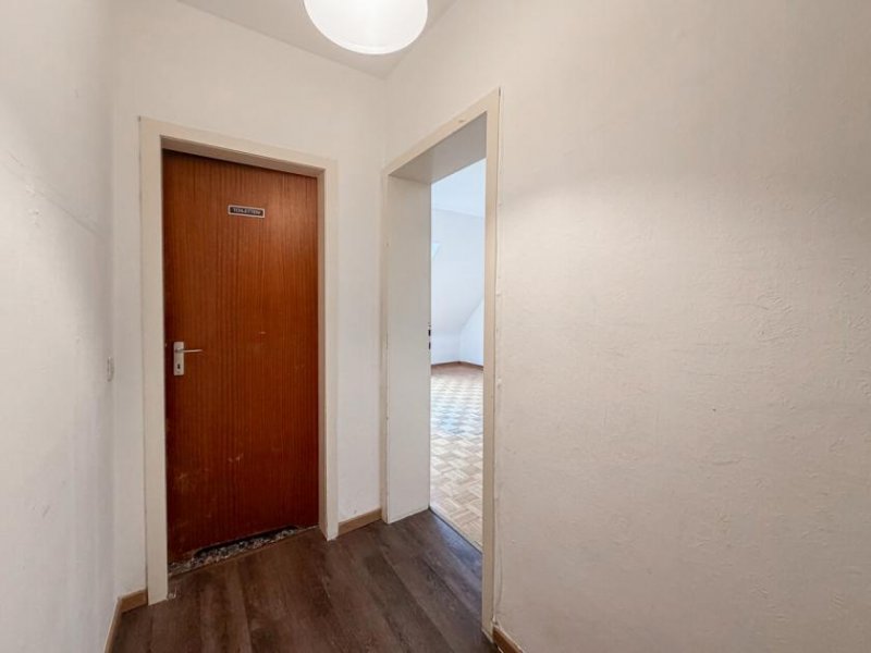 Essen Gemütliches Wohnen im Dachgeschoss auf 30 m² Wohnung mieten