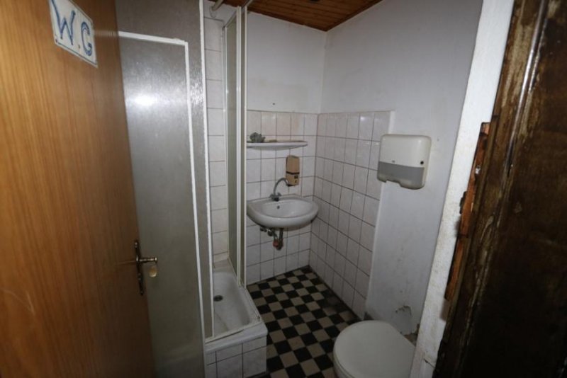 Essen Ladenlokal an hochfrequentierter Bundesstraße - gut sichtbar Gewerbe mieten